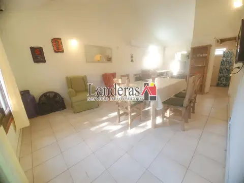 Bonita Casa 3 amb. - En Esquina - Excelente Ubicación