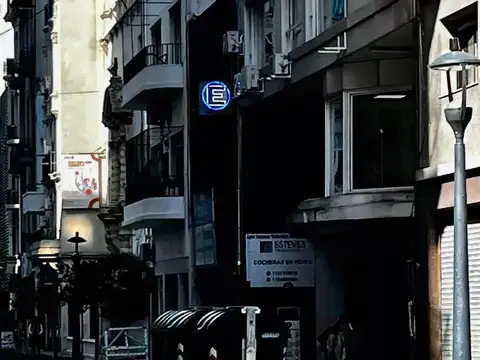 Paraguay e/ Suipacha y Esmeralda