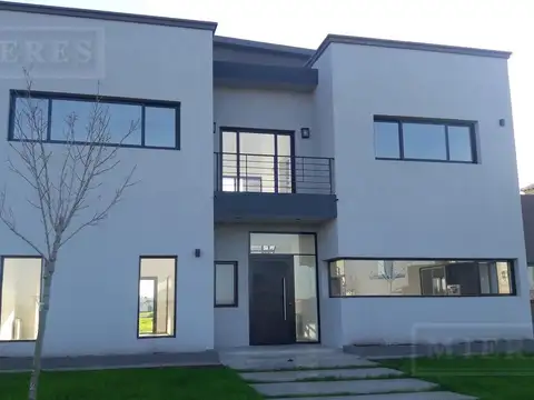 Casa en venta con renta sobre lote interno,  El Canton Barrio Puerto