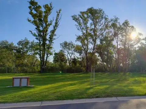 Terreno en Venta 30  mts Fondo