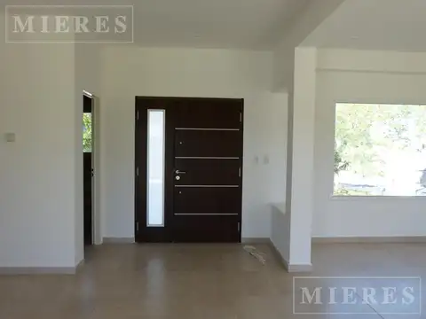 Casa en alquiler anual en El Cantón Puerto