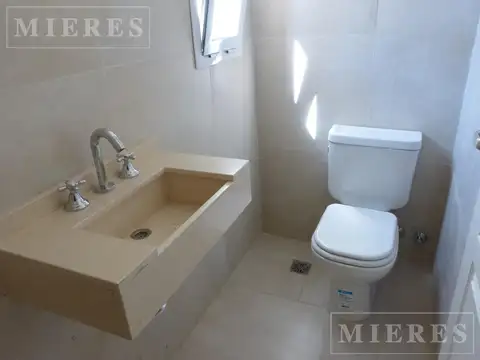 Casa en alquiler anual en El Cantón Puerto