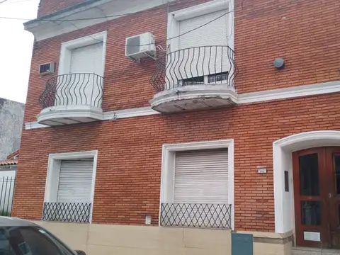 Depto tipo casa 2 amb 2 baños