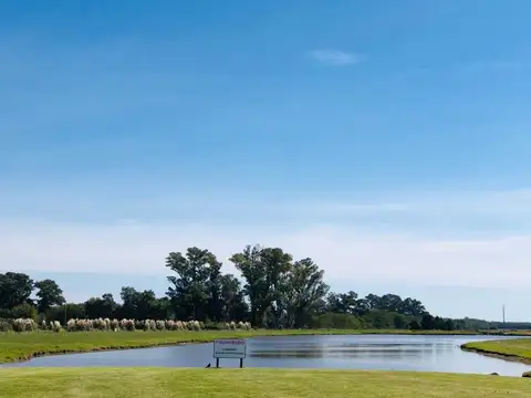 Venta de lote en Chacras de la Trinidad Polo & Country Club