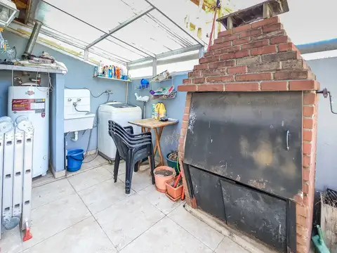 Coronel Apolinario Figueroa 1100