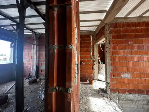 Casa 4 ambientes con 3 baños