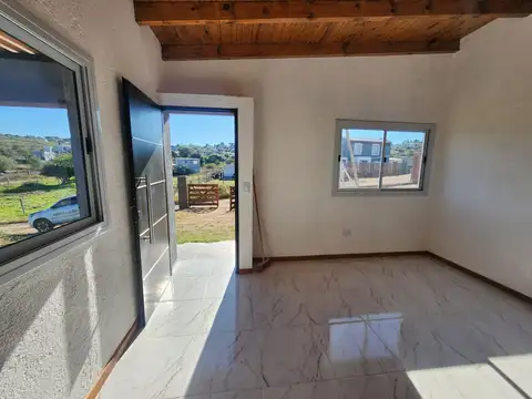 Casa a la venta en Villa Santa Cruz del Lago. (C393)