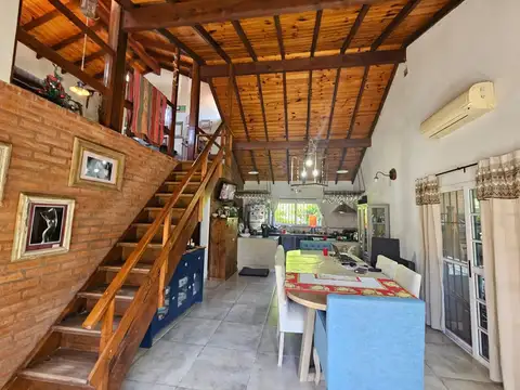 Venta hermosa casa en Los Mirasoles - Pilar 100