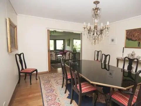 Departamento 8 ambientes con 6 baños