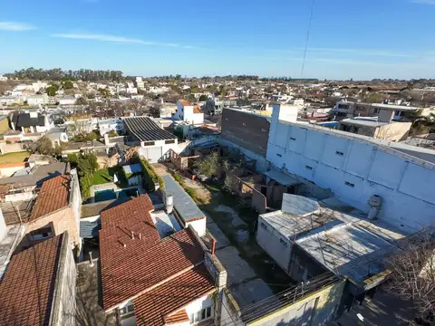 IMPORTANTE INMUEBLE EN VENTA - CENTRO V. TUERTO