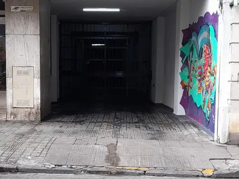 Cochera - Centro - Urquiza 1000