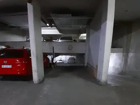 Cochera Urquiza 1042