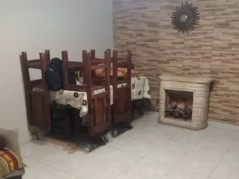 Casa en Venta con 1 cochera
