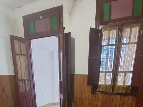 Casa 2 ambientes con 1 baño