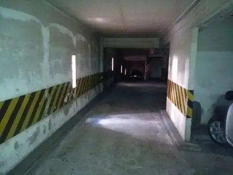 General Simón Bolívar 300