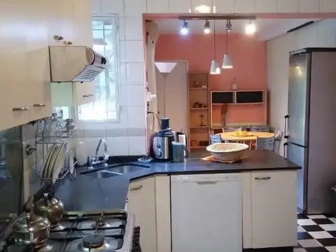 Casa en Venta en Castelar, USD 380.000