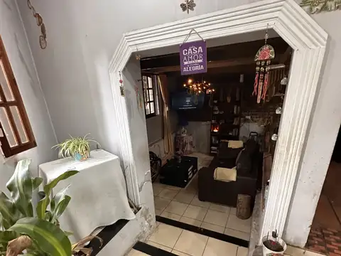 CASA 3 AMB. EN ESQUINA CON TERRAZA, QUINCHO EN 2 PLANTAS