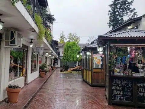 Local - Alquiler - Argentina, Grand Bourg - Francisco Beiro 1450