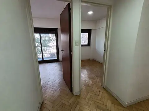 VENTA DEPTO 4 AMBIENTES DEPENDENCIA BALCON Y LAVAD