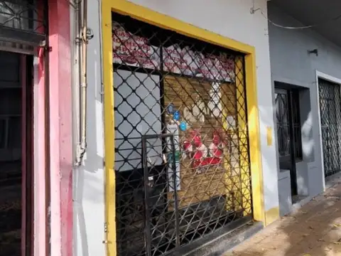 Local en Venta en Olivos, USD 250.000