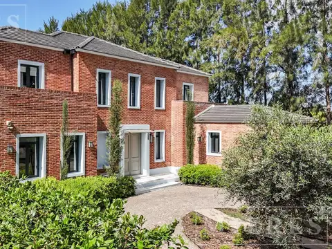 Casa en venta en Mayling Club de Campo