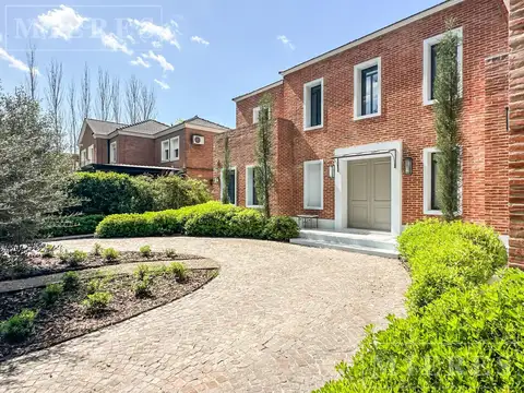 Casa en Venta en Mayling Club De Campo, USD 820.000