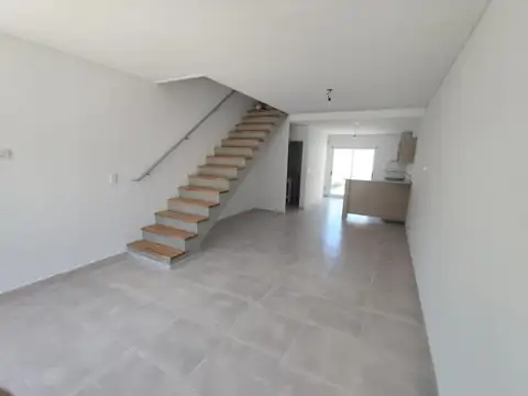 Depto Tipo Casa en Venta de 2 dormitorios