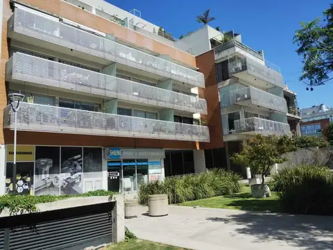 EXCLUSIVA COCHERA EN HOLMBERG ONE  ALTA DEMANDA , ESCITURA PROPIA