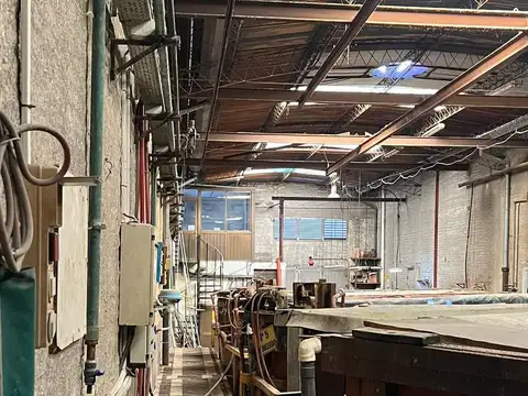 Venta de 4 Galpones Unificados c/Local en Zona Fabril de Jose Leon Suarez