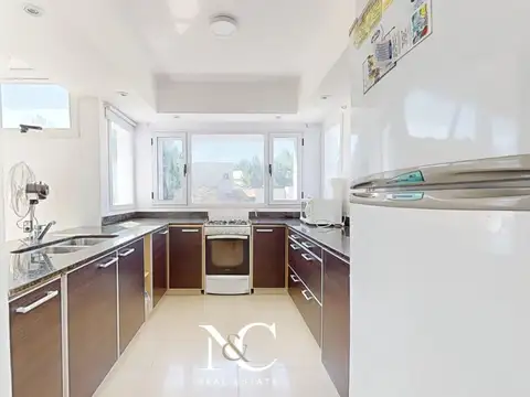 Casa en Venta en Barrio Golf 2, USD 300.000