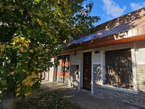 Venta Casa en Saladillo 3 dormitorios y cochera