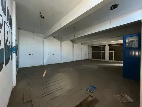 Local - Venta - Argentina, Tres de Febrero - TRIUNVIRATO - (3F) 7510