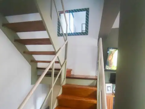 CASA  2 DORMITORIOS Y PATIO