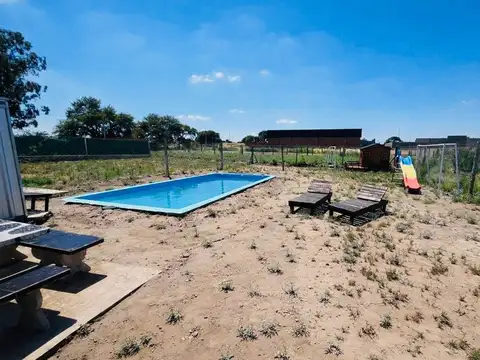 TERRENO CON PILETA EN BLANCO ENCALADA SUR