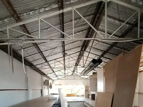 Galpón en Villa Adelina