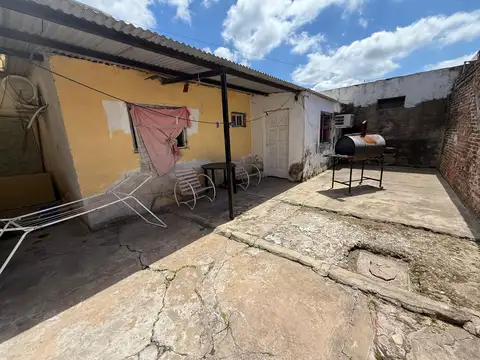 OPORTUNIDAD CASA EN VENTA ZONA COMERCIAL VILLA CONSTITUCION