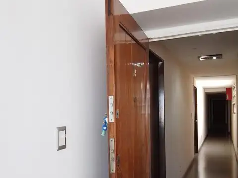 Oficina 2 ambientes con 1 baño