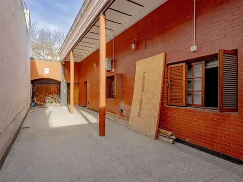 Casa 5 ambientes con 1 baño