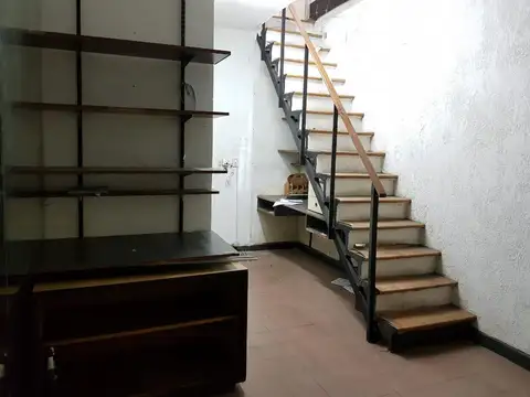 Local en Alquiler en Villa Urquiza, $ 400.000