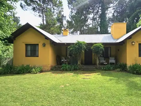 Casa en venta en Carilo CONDOR Y MIRLO