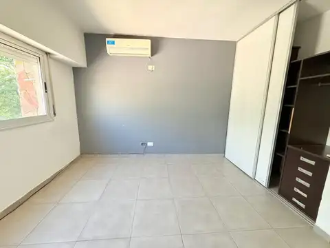 Casa en Venta en Moron, USD 108.000