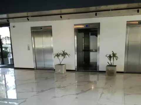 Oficina en Venta en Francisco Alvarez, USD 175.000