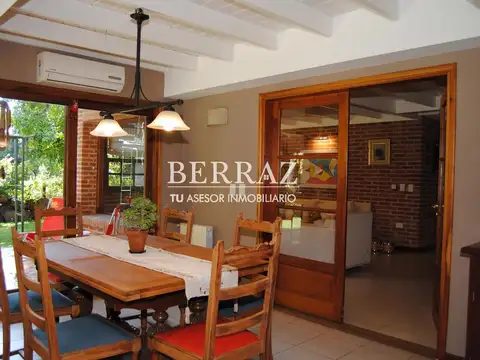 Casa en Venta con 1 cochera