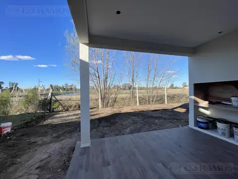 Casa en venta  en Vila Marina II