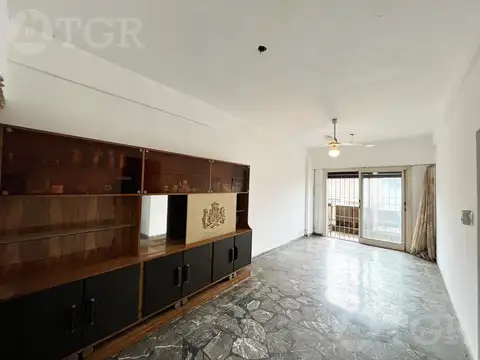 Depto Tipo Casa en Venta 50 años