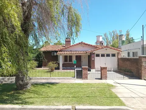 Casa Chalet  en Venta en Troncos del Talar, Tigre, G.B.A. Zona Norte
