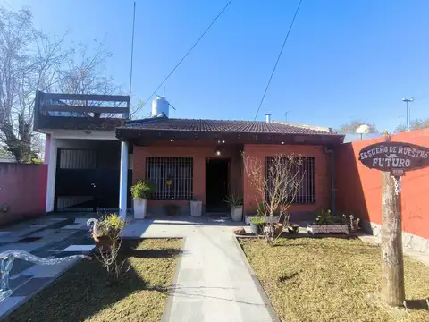 VENTA CASA 3 AMB Y QUINCHO POLVORINES A.CREDITO