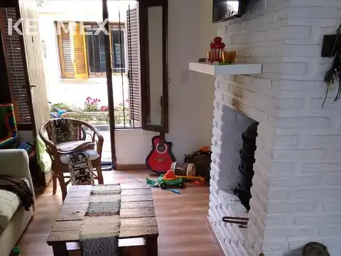 Depto Tipo Casa en Venta con 1 cocheras