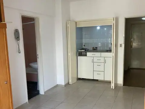 Monoambiente con renta en Venta en Hipolito Irigoyen  al 1315
