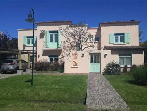 Av Coronel Escalada 1200